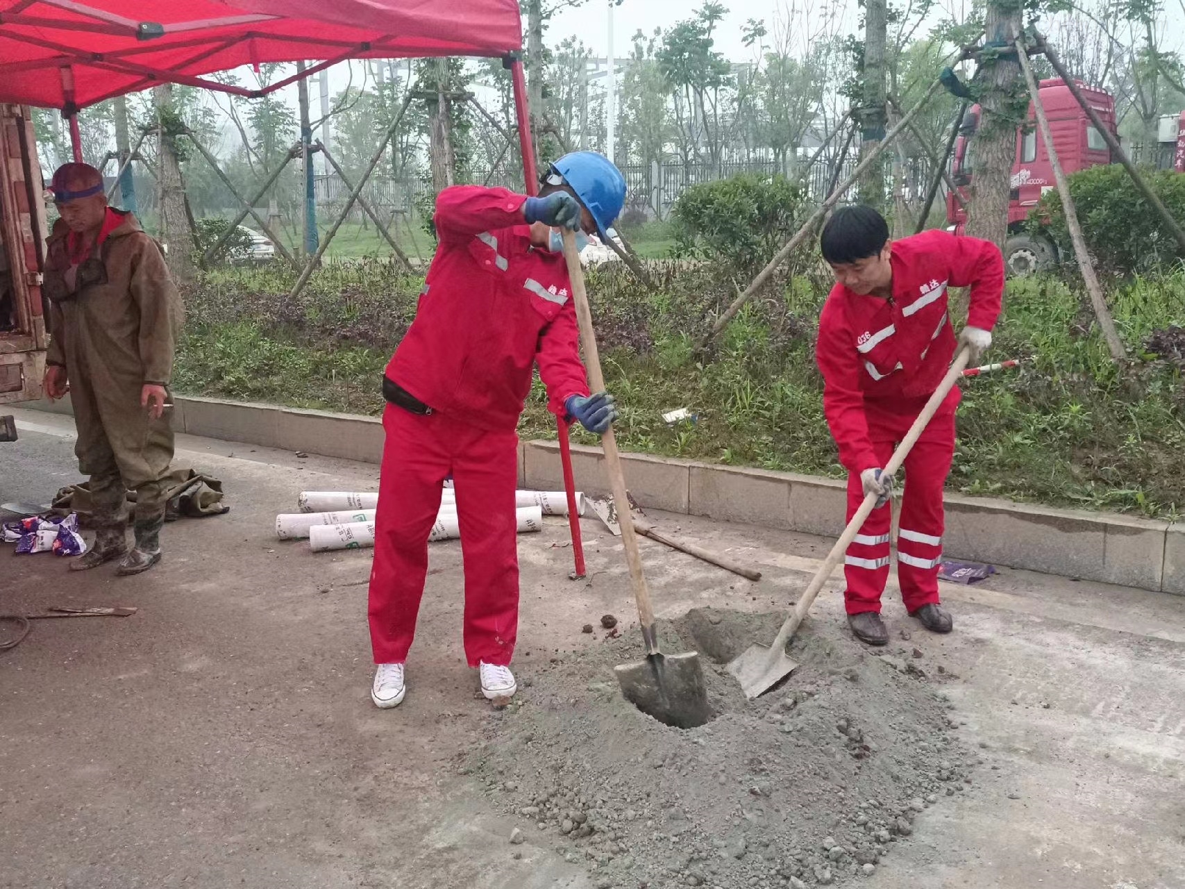 富锦管道疏通哪家好】及时进行市政管道清淤